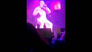 devo &quot;u got me bugged&quot; by booji boy, seattle 06/25