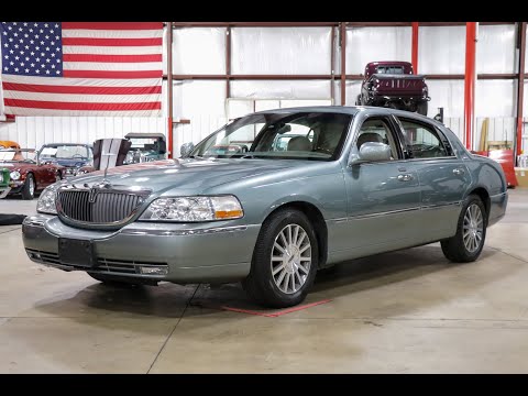 2003 Lincoln Town Car (CC-1891946) for sale in Kentwood, Michigan