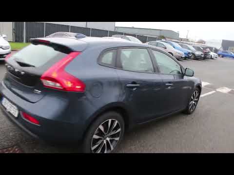 Volvo V40 D2 (120hp) Momentum Edition - Image 2