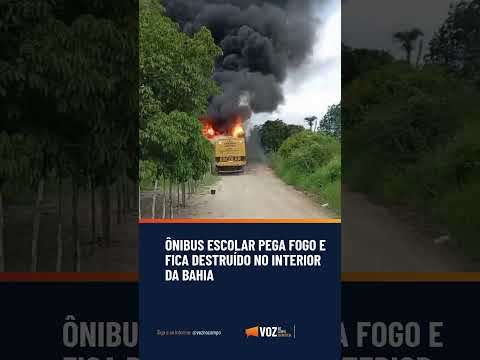 ônibus pega fogo em Barrocas/Ba