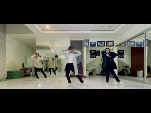 DYNAMITE - BTS (Dance Cover)