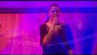 Paula Lobos - Contigo en la Distancia - Live at .Net Awards