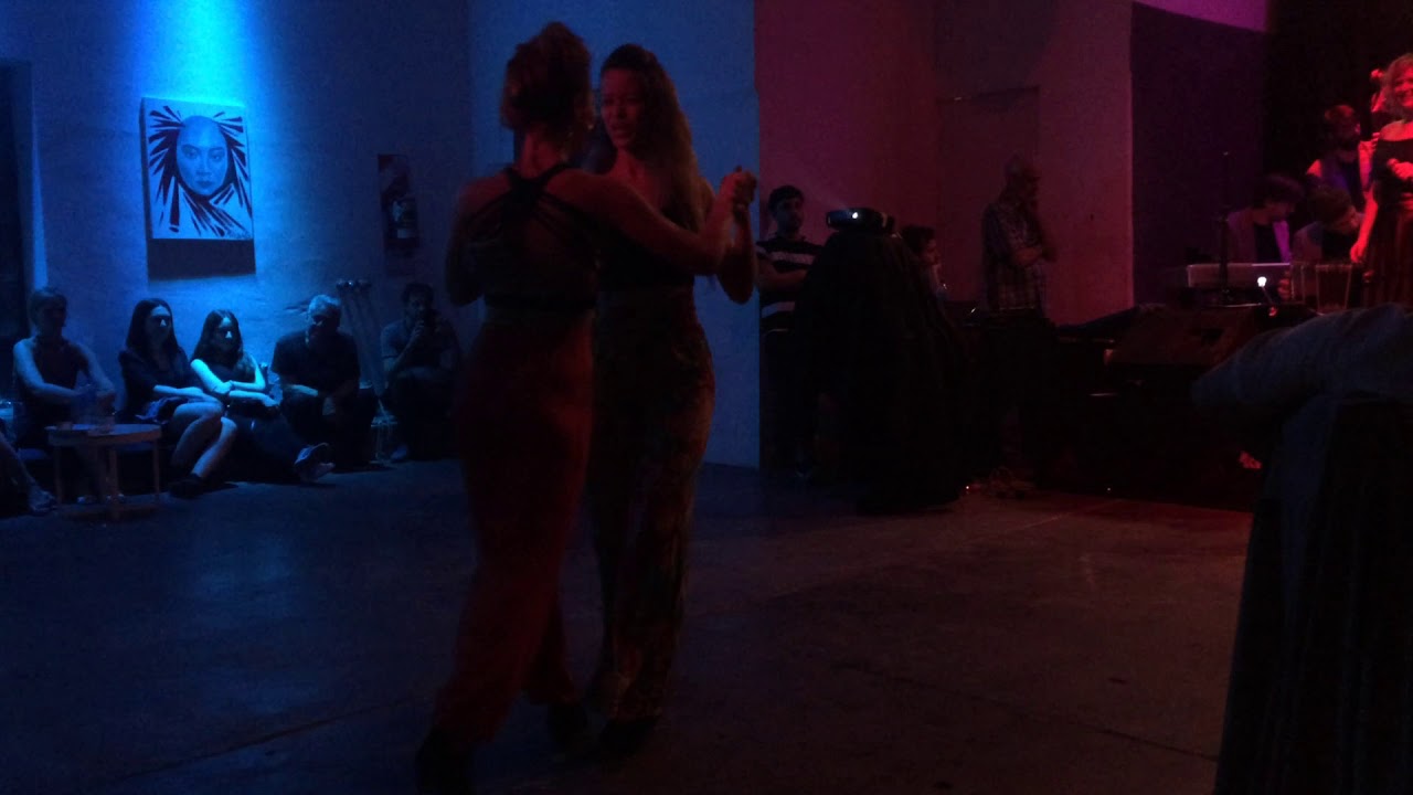 Julieta Falivene y Natalia Fures bailan "Tu corazón" junto a O. T. Misteriosa Buenos Aires