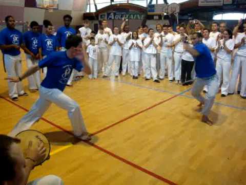 Berimbau me leva - Baiano X Horrivel.MPG