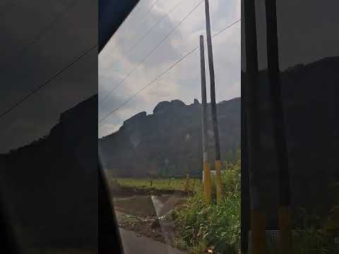 Saliendo de la aldea El Rodeo rumbo a la autopista Palin Escuintla