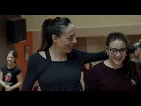 1 o 3 meses de clases de Clases de bachata o salsa para 1 persona, con hasta 62% de descuento - Second Medium