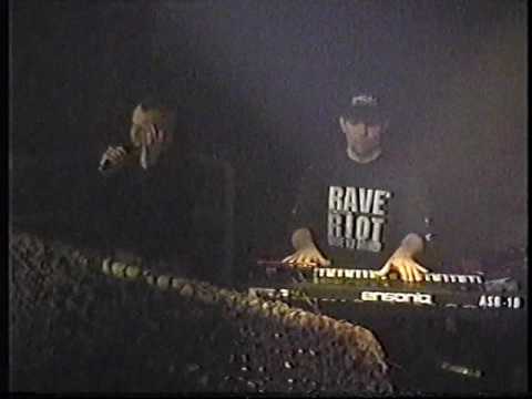 skoyz - live Heretics party Lyon - 31 10 2000