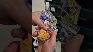ABRINDO UM BOOSTER ALEATÓRIO  DE MEGA EVOLUÇÕES