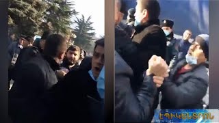 «Հող հանձնողը պետք է հեռանա». Փաշինյանի հարազատ Իջևանում ևս պահանջել են նրա հրաժարականը