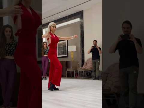 Duygu Çiloğlu: Mastery of Footwork at All Levels in Argentine Tango#duyguciloglu #workshop #tango