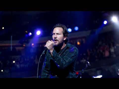 Pearl Jam 04-11-2016 Tampa FL Full Show Multicam SBD Blu-Ray
