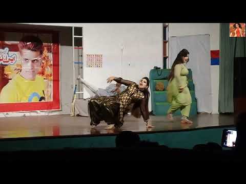 PYAR WALI KICH - PAKISTANI MUJRA DANCE /Songs Universe/