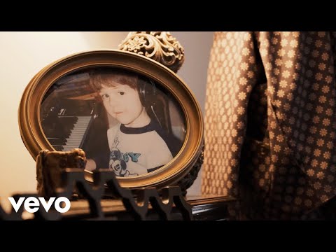 HOMESHAKE - CD Wallet (Official Video)