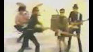 Dickies - Paranoid 26-7-1979