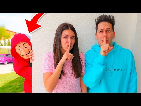 UN LADRO È ENTRATO IN CASA NOSTRA!!