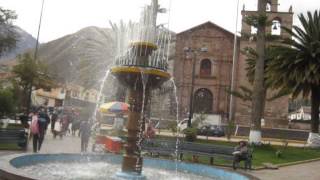 preview picture of video 'Pileta de plaza de Urubamba'