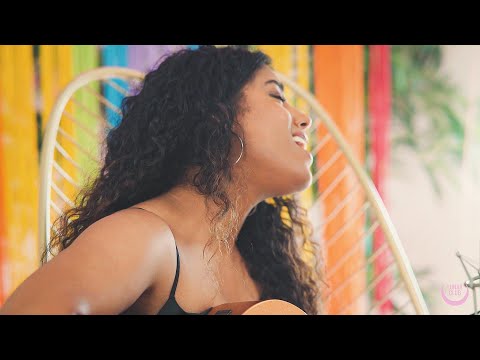 Meagan De Lima Performs 'I Am Light' & 'You Can' Live at Lunar ...