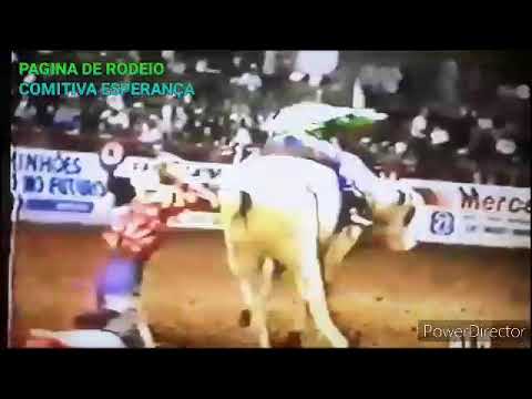 ADRIANO MORAES V& TOURO BAGÉ CIA VERDE AMARELO (VALTINHO PEREIRA)