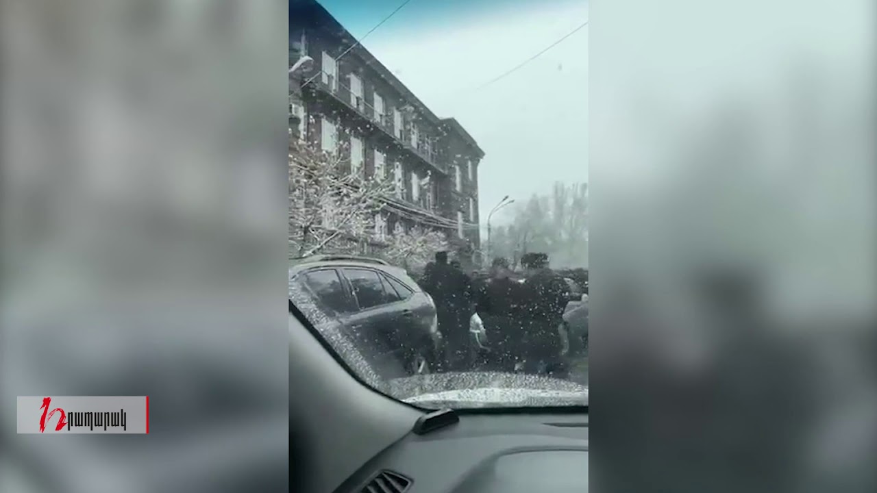 Ծառուկյանի համակիրները մեծ խմբերով գնում են Ազատության հրապարակ