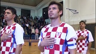 preview picture of video 'Selekcija Imotske Krajine - Vatreni Imotski 01.12.2003.'