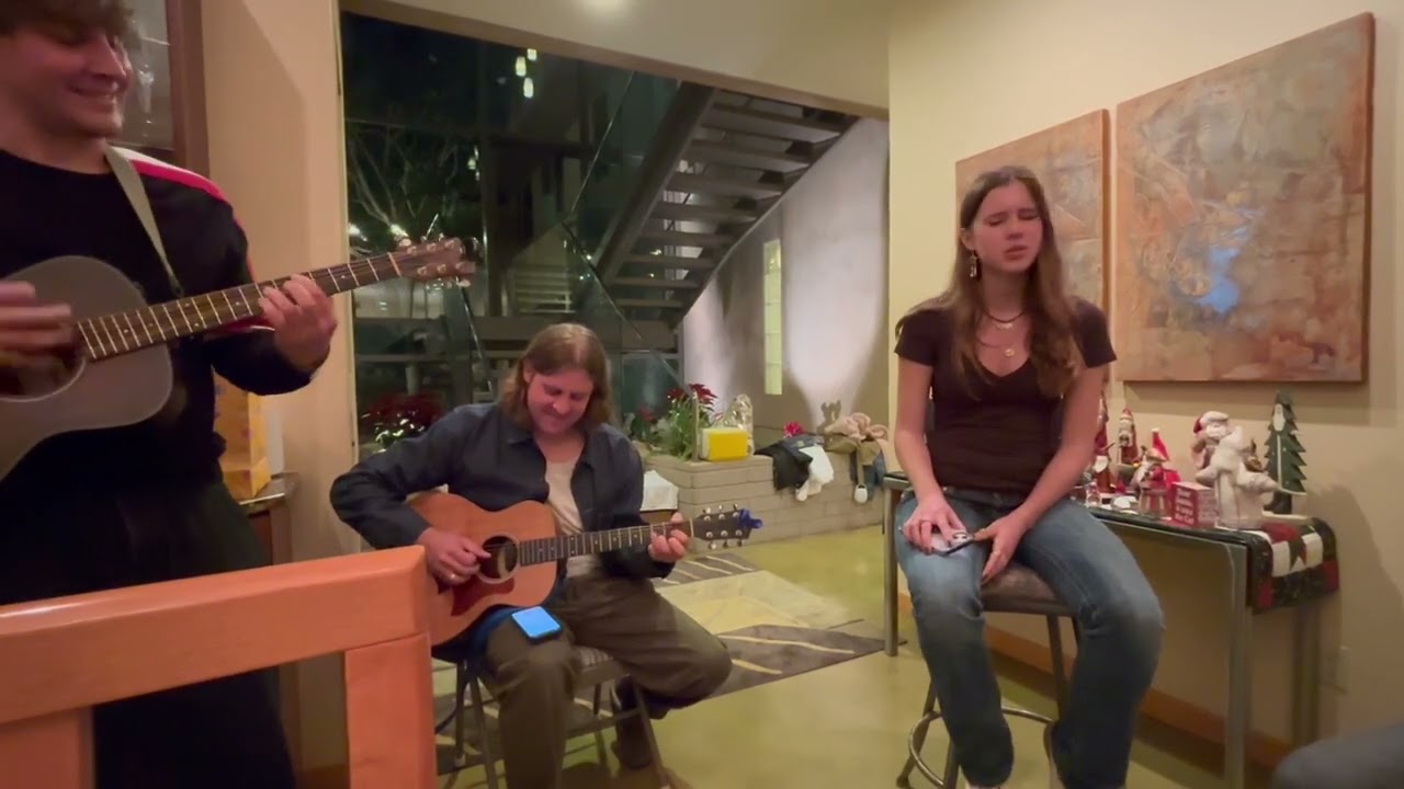 Promotional video thumbnail 3 for Lilah Anders