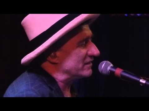 jon cleary at chickie wah wah 2015 11 10 001