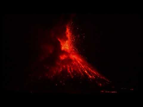 Anak Krakatoa volcano images (Indonesia) - BBC News - 23rd December 2018