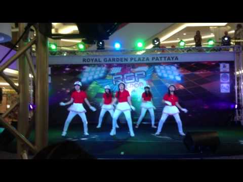 [크레용브링크] 131102  Crayon BLINK cover Crayon Pop Bar Bar Bar (mix ver.) @ Royal Garden Plaza Pattaya