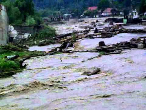 Inundatii 2010 Asau Bartea