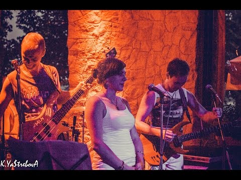 Sticky Jams - Marry The Night (Live)