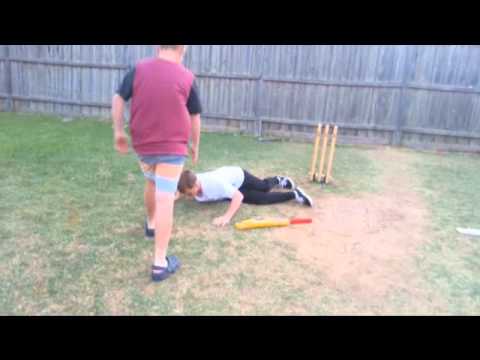 Waugh Brothers Cricket Lesson1 Correct Technique for facing a bouncer
