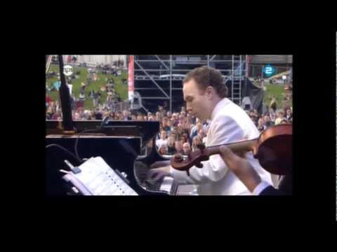 Pianist Ralph van Raat plays George Gershwin's Rhapsody in Blue