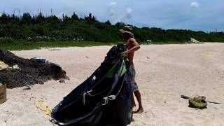 Taking down my cinch 4 person pop-up tent ポップアップテントを崩す
