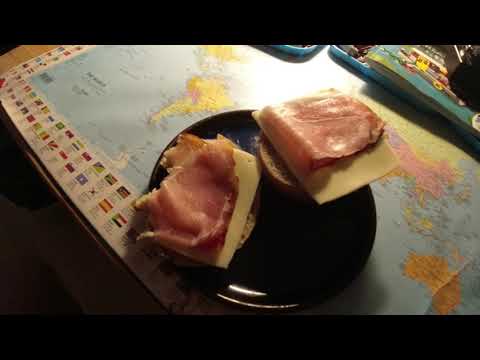 MongoTV_10297 - Min Frokost - Stor HVEDEBOLLE Med SCHWARZWALDER SKINKE