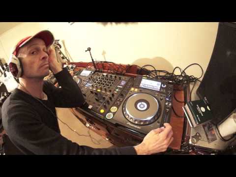 DJ TUTORIAL ON MIXING BANGING ELECTRO HOUSE MUSIC BY ELLASKINS THE DJ TUTOR
