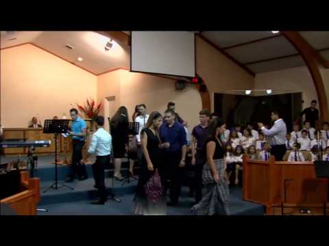 25 Decembrie 2013 Miercuri seara: Laudă și Închinare Partea a-2-a