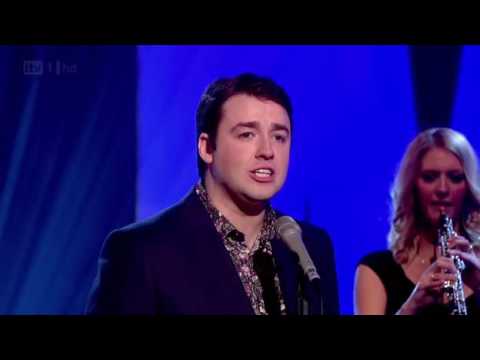 Alfie Boe and Jason Manford perform The Impossible Dream on Comedy Rocks (2011)