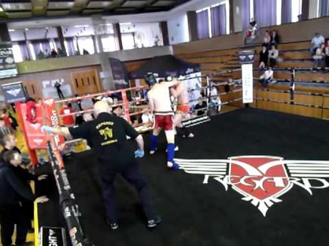 Adam Herchl VS Adrián Valentín