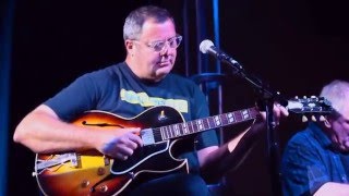 The Time Jumpers―Vince Gill singing &#39;Together Again&#39;,  Nashville, TN