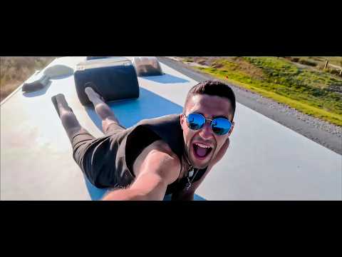Lucy & HangOver – YouTube