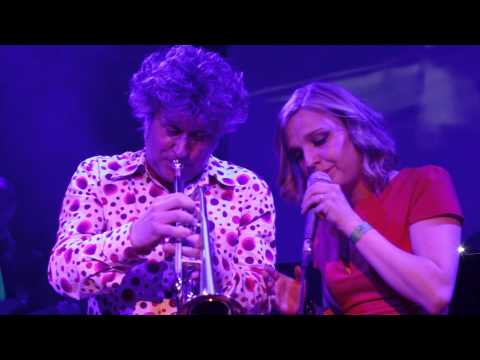 Utrechtse Studenten Bigband ft. Eric Vloeimans - Grey