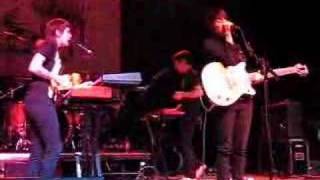Tegan and Sara - Underwater (Wolverhampton)
