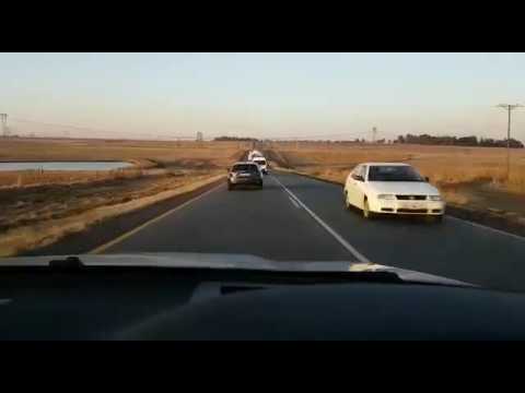 Opel Monza overtakes BMW X5 M at 240km/h