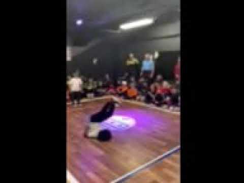 Kaiden -5 year old Breakdancing