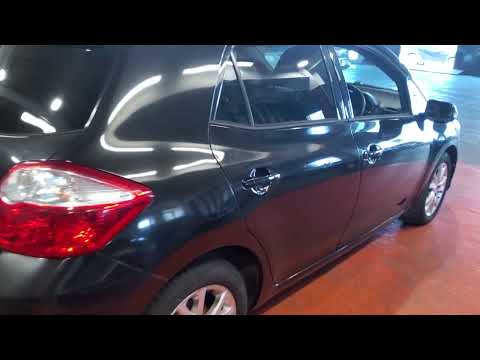 Toyota Auris 2012 - Image 2