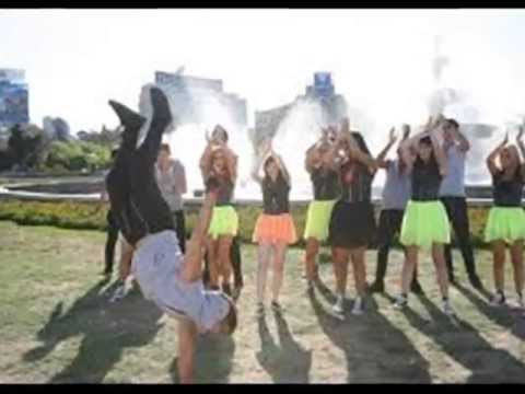 Lala Band feat John Puzzle - dance dance dance