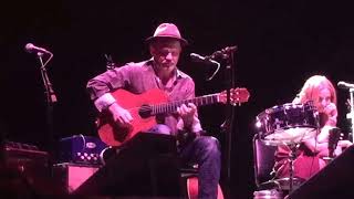 Joan Baez, David Pulkingham "Deportee (Plane Wreck at Los Gatos)" song Woody Guthrie (LA 10Oct 2017)