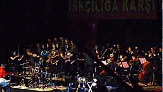 Grup Yorum 2012 Düsseldorf Konseri - Acilis - Devrim Yürüyüşümüz Sürüyor
