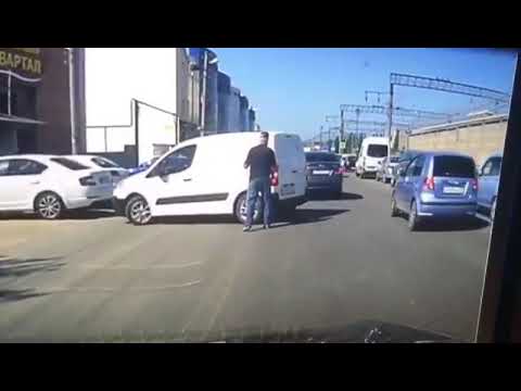 Авария в Краснодаре на улице Новороссийская