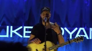 Acoustic Performance of Strip it Down (Live) by Luke Bryan